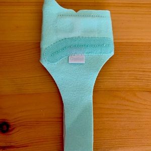 owlet sock size 2 NEW (no baby monitor included) just a single sock